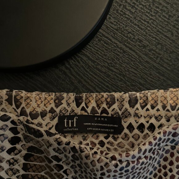 Zara TRF Snakeskin Mini Skirt Side Button Animal Print - Size M - Picture 6 of 7